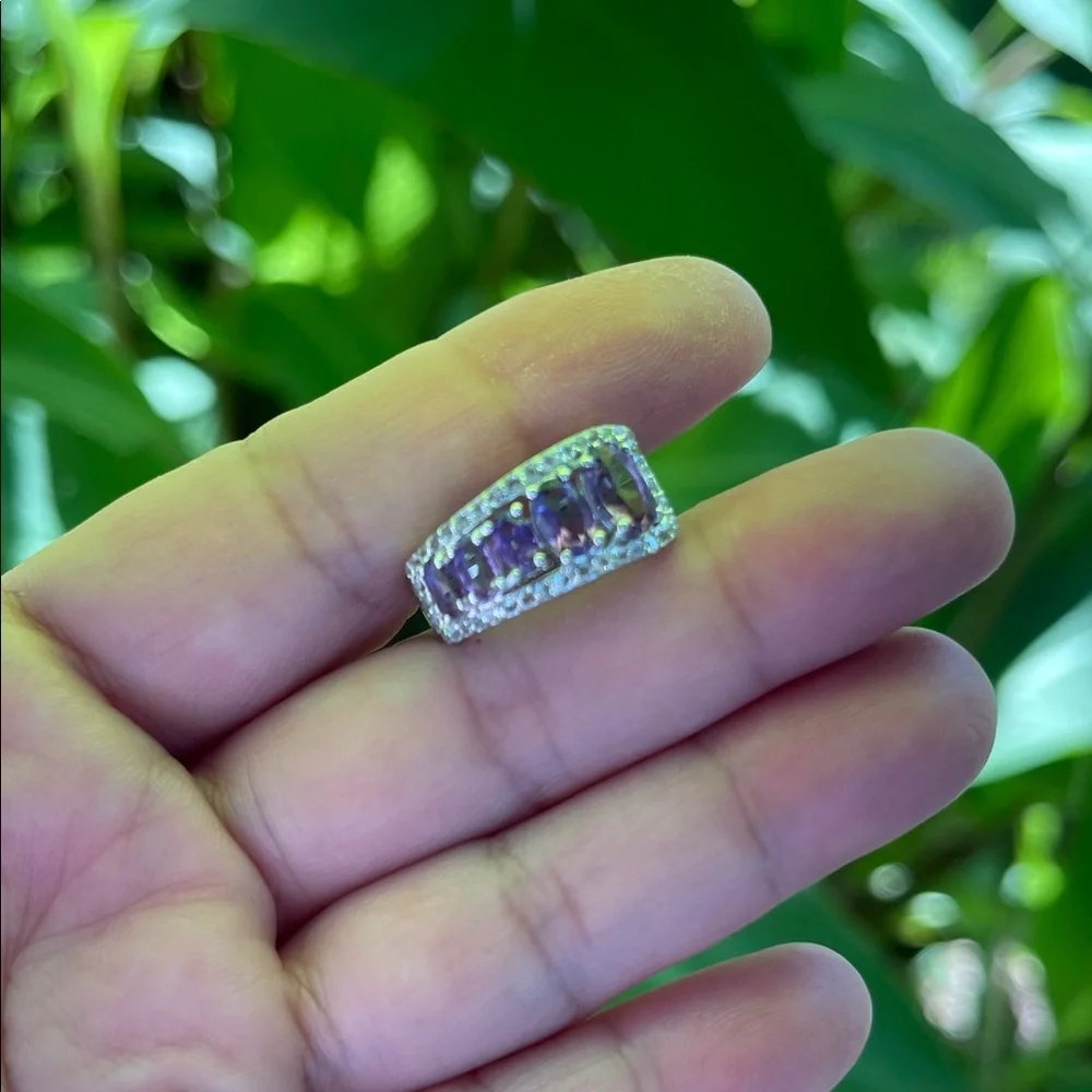 Genuine Natural Purple Amethyst 2ct, White Topaz .20 Gemstone Silver Ring Size 6